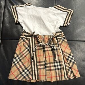 💯 Burberry girl dress sz 12month
